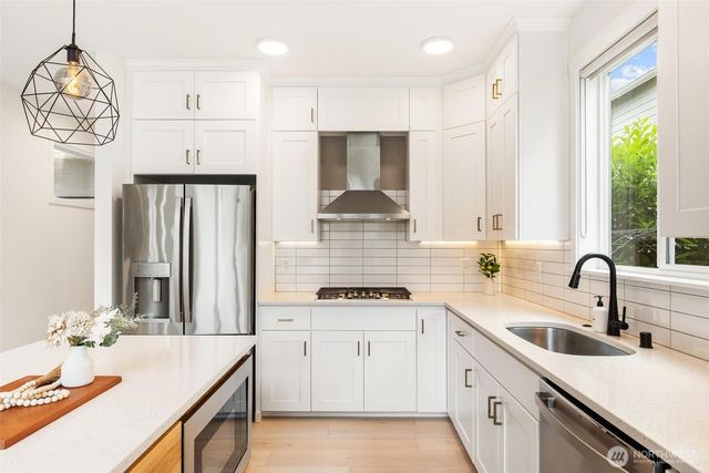 19003 133rd Street Ct E, Bonney Lake, WA 98391