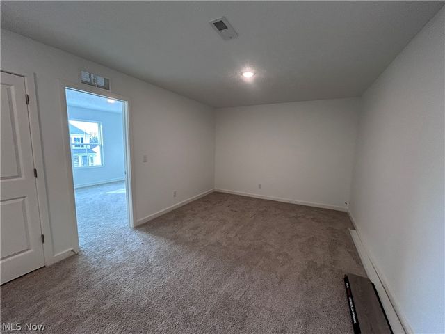 5083 Shepherds Glen, Willoughby, OH 44094