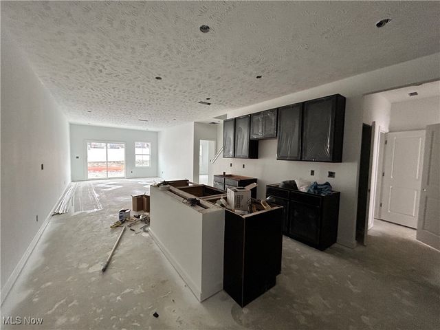 5083 Shepherds Glen, Willoughby, OH 44094