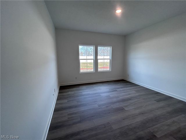 5083 Shepherds Glen, Willoughby, OH 44094