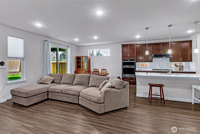 18111 134th Avenue E, Puyallup, WA 98374