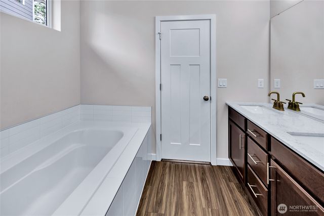 18111 134th Avenue E, Puyallup, WA 98374