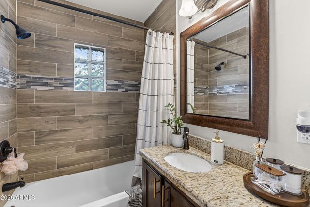 2311 E WILLETTA Street, Phoenix, AZ 85006