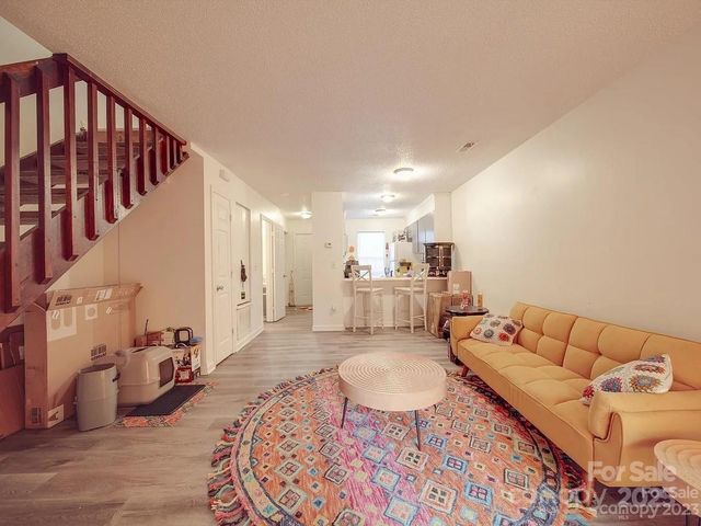 4044 Briarhill Drive, Charlotte, NC 28215