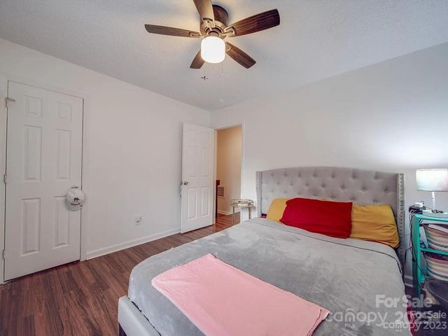 4044 Briarhill Drive, Charlotte, NC 28215