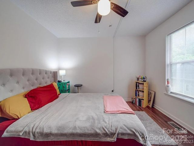 4044 Briarhill Drive, Charlotte, NC 28215