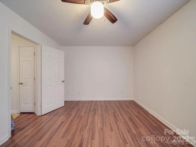 4044 Briarhill Drive, Charlotte, NC 28215