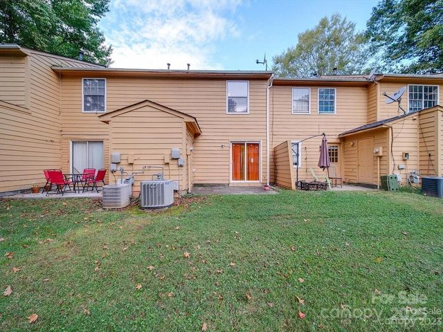 4044 Briarhill Drive, Charlotte, NC 28215