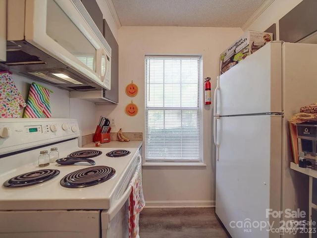 4044 Briarhill Drive, Charlotte, NC 28215