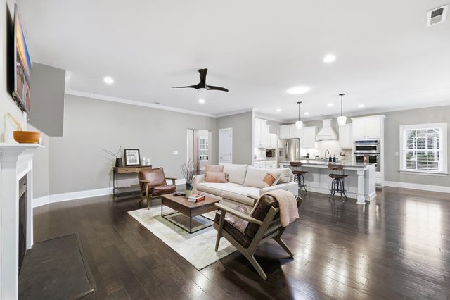 196 Low Country Loop, Murrells Inlet, SC 29576