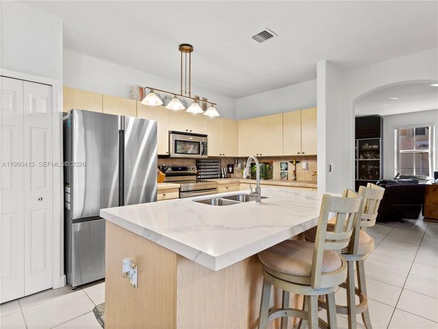 12385 SW 124th Ter, Miami, FL 33186