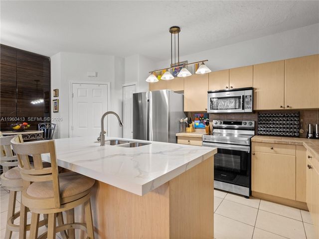 12385 SW 124th Ter, Miami, FL 33186