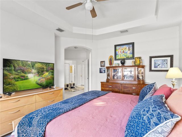 12385 SW 124th Ter, Miami, FL 33186