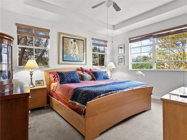 12385 SW 124th Ter, Miami, FL 33186