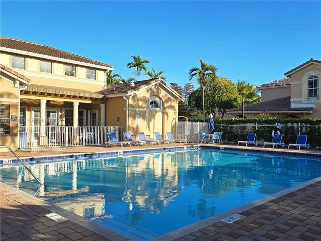 12385 SW 124th Ter, Miami, FL 33186