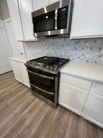 17680 Tree Of Heaven, Conroe, TX 77385
