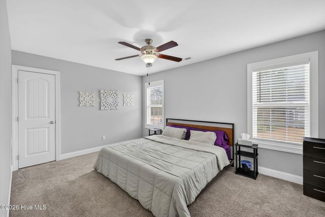 331 W Huckleberry Way, Rocky Point, NC 28457