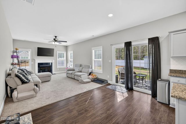 331 W Huckleberry Way, Rocky Point, NC 28457