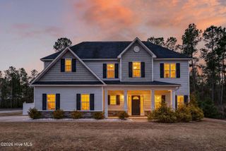 331 W Huckleberry Way, Rocky Point, NC 28457