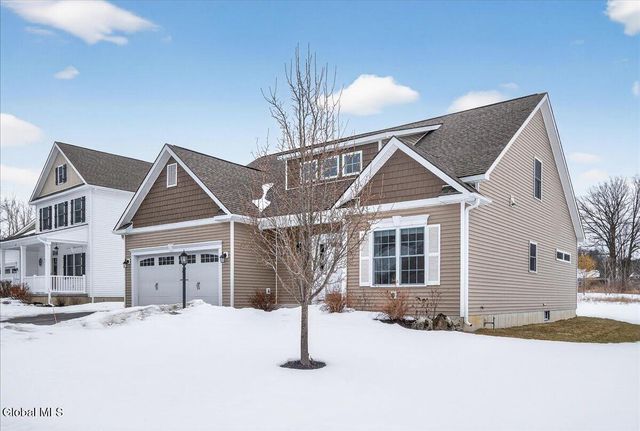 9 Lakepointe Way, Stillwater, NY 12866