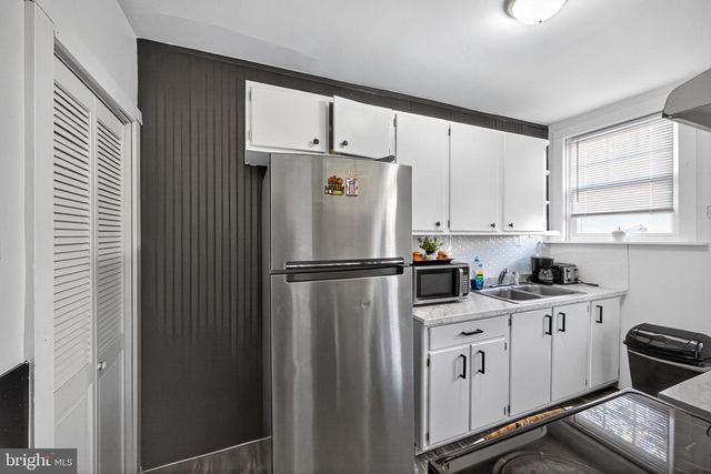 823 OCEAN AVE, Lancaster, PA 17603