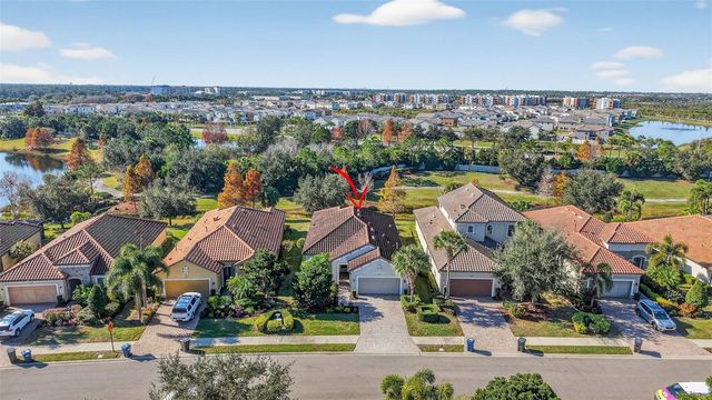 12826 DEL CORSO LOOP, Bradenton, FL 34211