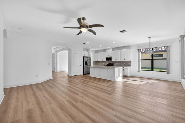 12826 DEL CORSO LOOP, Bradenton, FL 34211