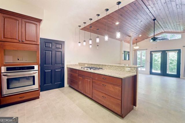 714 Mountain View Road 36, 35, Hiawassee, GA 30546