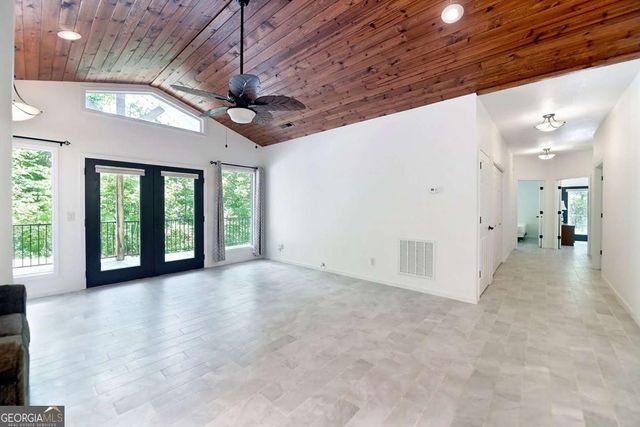 714 Mountain View Road 36, 35, Hiawassee, GA 30546