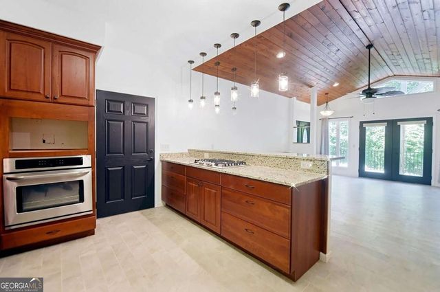 714 Mountain View Road 36, 35, Hiawassee, GA 30546