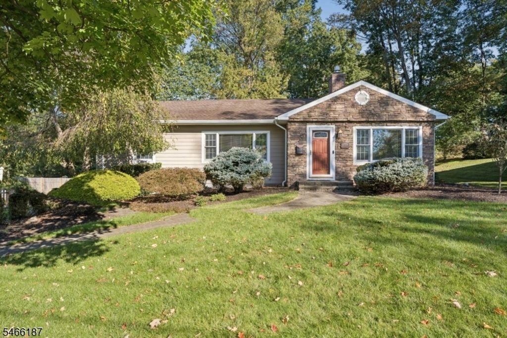 47 Harvey Dr, Summit City, NJ 07901 — exterior