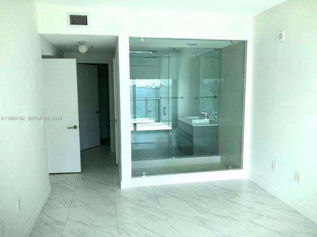 460 NE 28th St 1602, Miami, FL 33137