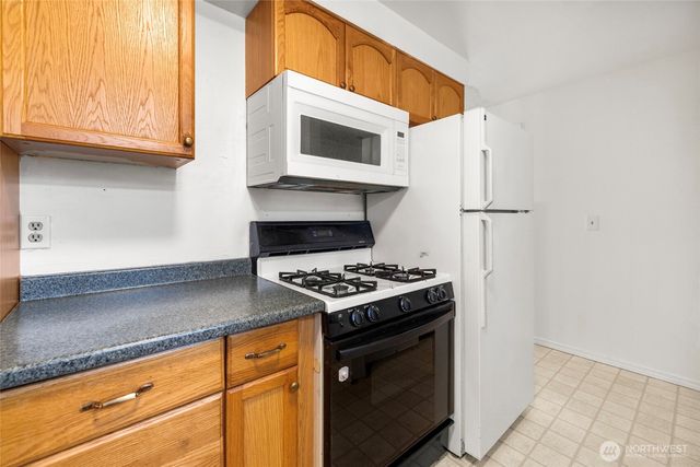 1112 Ridgeway Drive, Oak Harbor, WA 98277