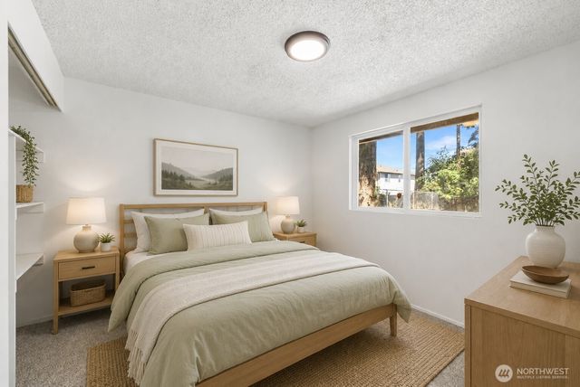 1112 Ridgeway Drive, Oak Harbor, WA 98277