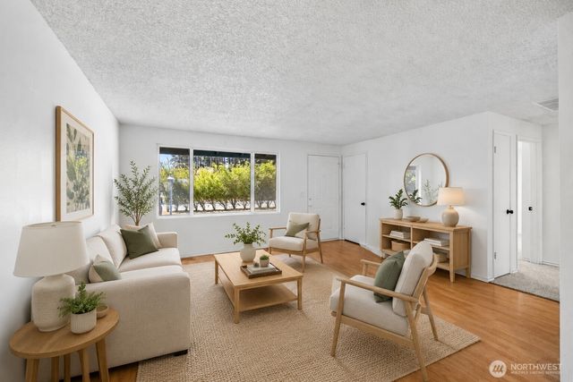 1112 Ridgeway Drive, Oak Harbor, WA 98277
