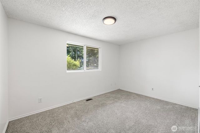 1112 Ridgeway Drive, Oak Harbor, WA 98277