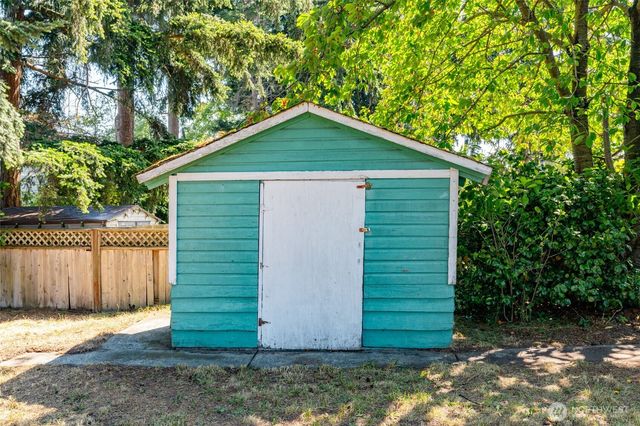 1112 Ridgeway Drive, Oak Harbor, WA 98277