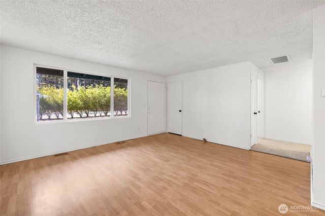 1112 Ridgeway Drive, Oak Harbor, WA 98277