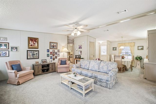 25726 OAK ALLEY, Leesburg, FL 34748