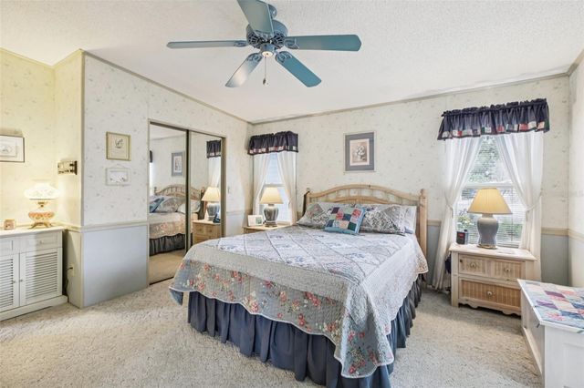 25726 OAK ALLEY, Leesburg, FL 34748