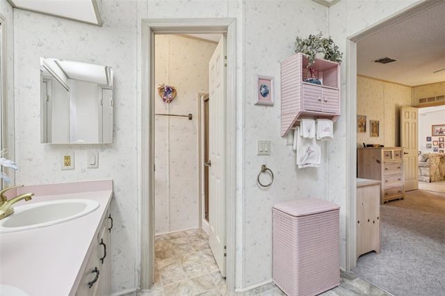 25726 OAK ALLEY, Leesburg, FL 34748