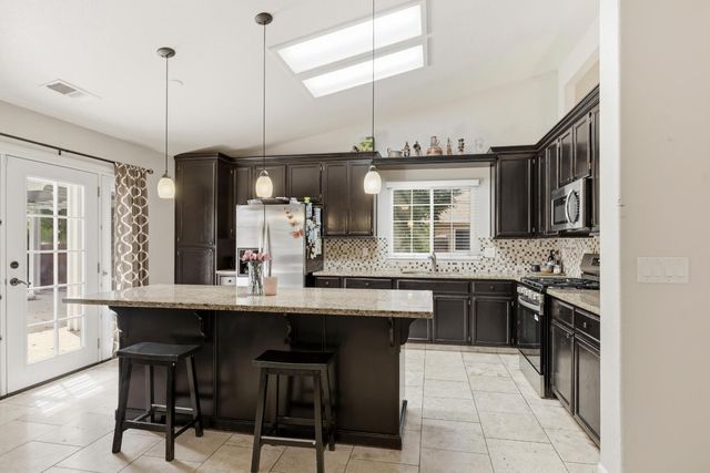 5217 Whitestone Dr, Salida, CA 95368