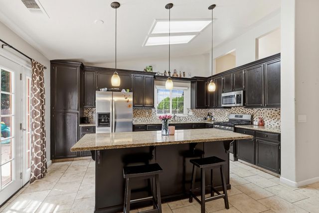 5217 Whitestone Dr, Salida, CA 95368