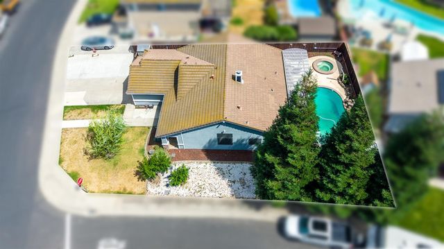 5217 Whitestone Dr, Salida, CA 95368