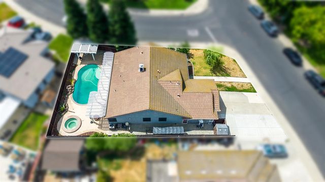 5217 Whitestone Dr, Salida, CA 95368
