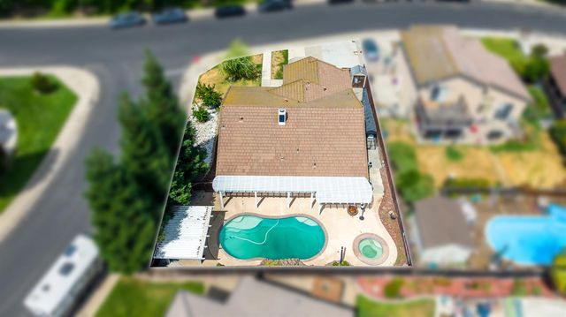 5217 Whitestone Dr, Salida, CA 95368