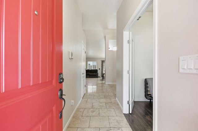5217 Whitestone Dr, Salida, CA 95368