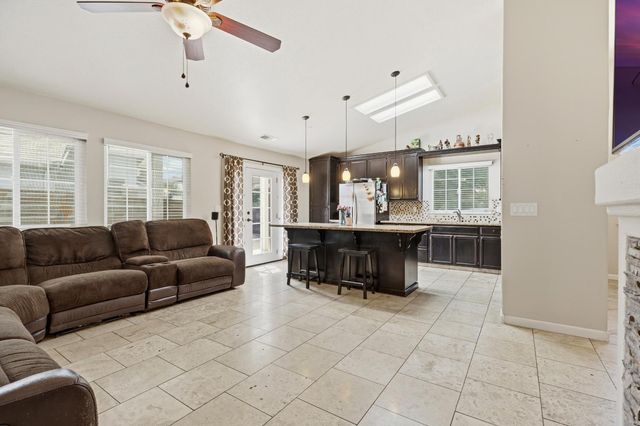 5217 Whitestone Dr, Salida, CA 95368