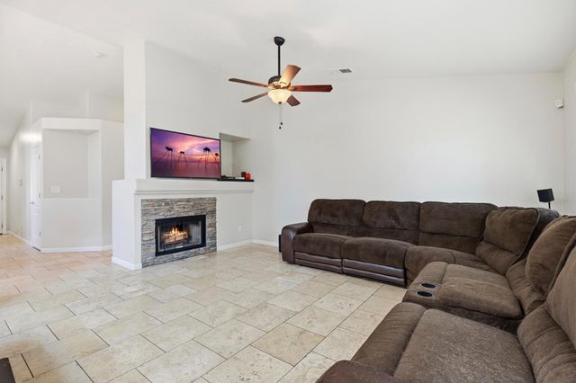 5217 Whitestone Dr, Salida, CA 95368