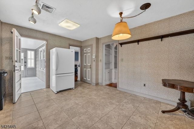 78 Orton Rd, West Caldwell Twp., NJ 07006